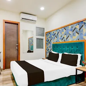 *** Hotel Super Townhouse Silver Saffron India